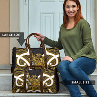 Kowhai Aotearoa Atua Tumatauenga Personalised Travel Bag Maori God Of War Tiki With Taiaha LT14 - Polynesian Pride