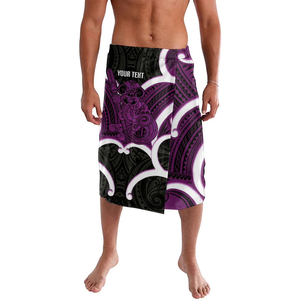 Waiporoporo Aotearoa Atua Tumatauenga Personalised Lavalava Maori God Of War Tiki With Taiaha LT14 Purple - Polynesian Pride