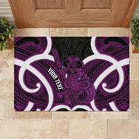 Waiporoporo Aotearoa Atua Tumatauenga Personalised Rubber Doormat Maori God Of War Tiki With Taiaha LT14 Purple - Polynesian Pride