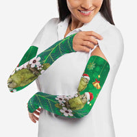 New Zealand Kakapo Christmas Arm Sleeves Owl Parrot Santa Sliver Fern Manuka - Green - Polynesian Pride