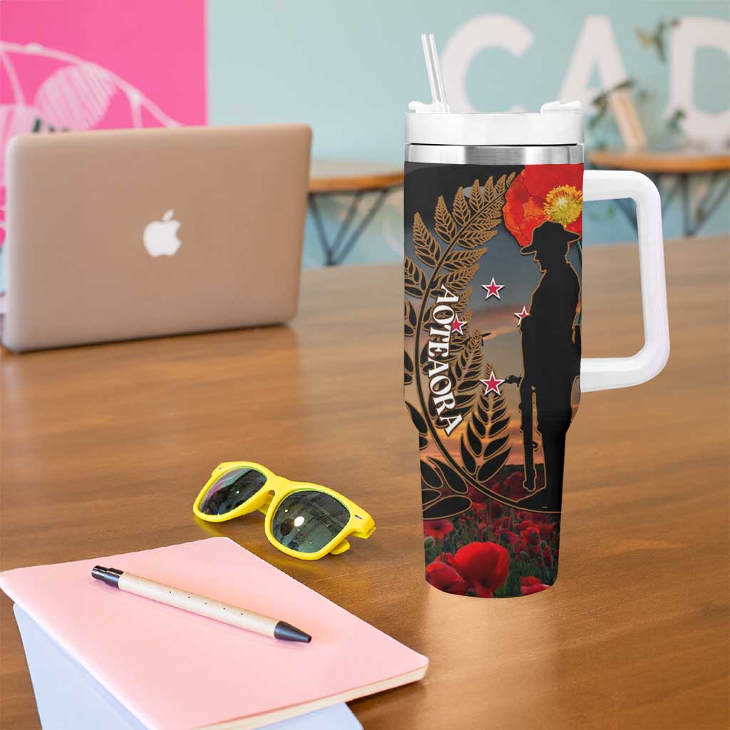 New Zealand ANZAC Day Tumbler With Handle Lest We Forget Silver Fern With Camouflage LT14 - Polynesian Pride