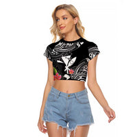 Hawaii Iwa Bird Raglan Cropped T Shirt Great Frigatebird Kanaka Tropical Flowers - Polynesian Pride