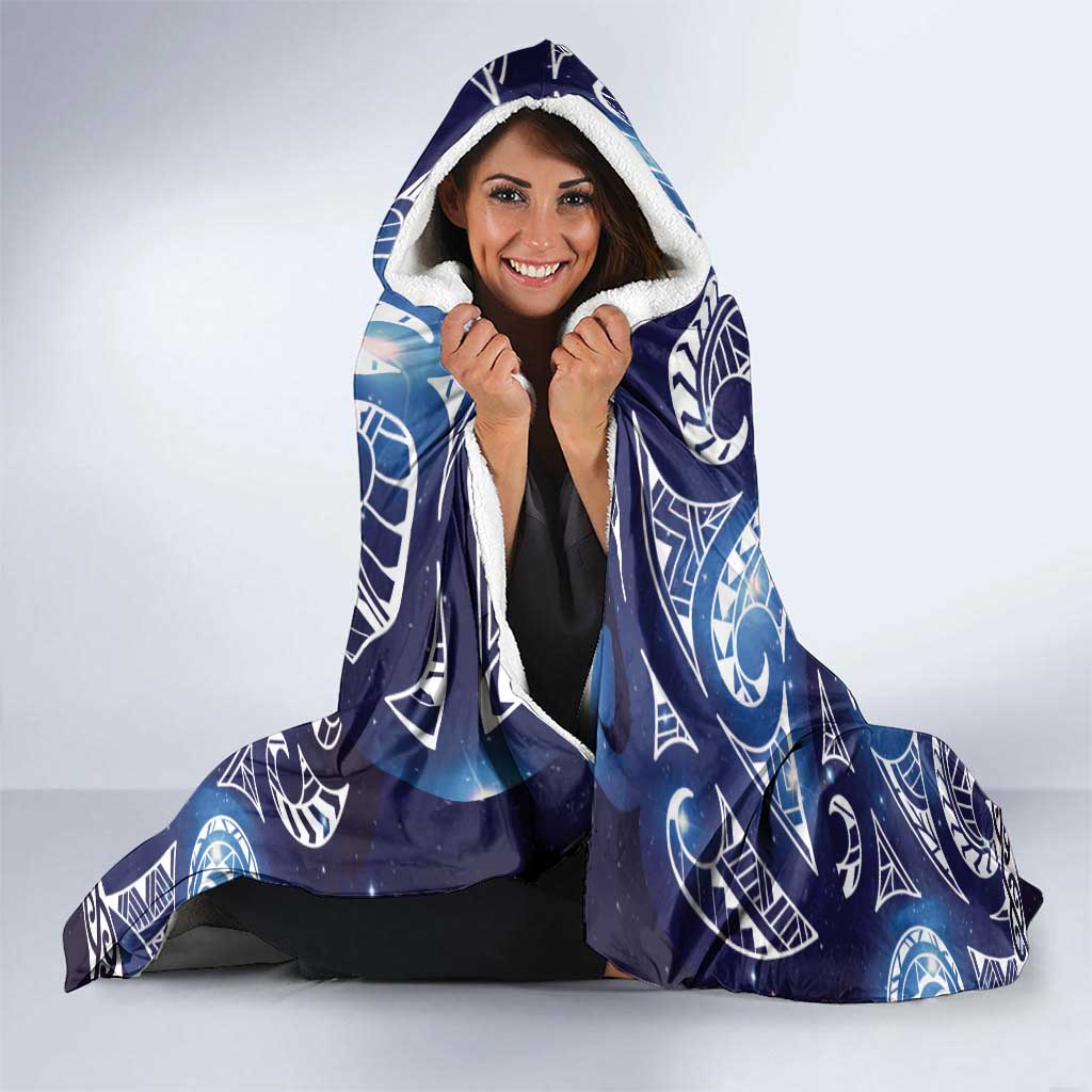 Matariki New Zealand Hooded Blanket NZ Niho Taniwha Maori New Year Blue Galaxy LT14 - Polynesian Pride