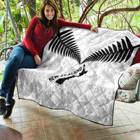 Custom New Zealand Silver Fern Football Quilt Go Aotearoa Grunge White - Polynesian Pride