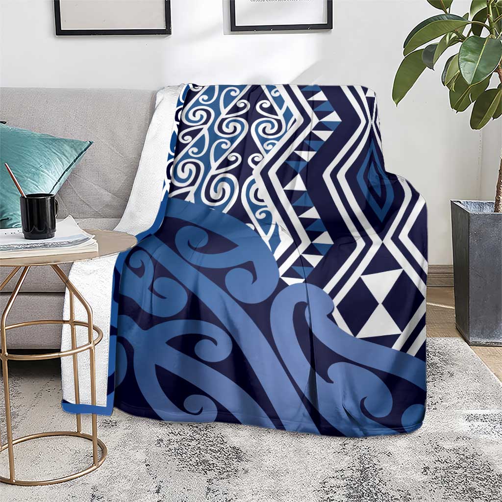 New Zealand Blanket Aotearoa Kowhaiwhai Mix Taniko Art - Blue