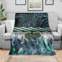 Turquoise Traditional Cloak Aotearoa Blanket Maori Paua Shell Korowai Pattern