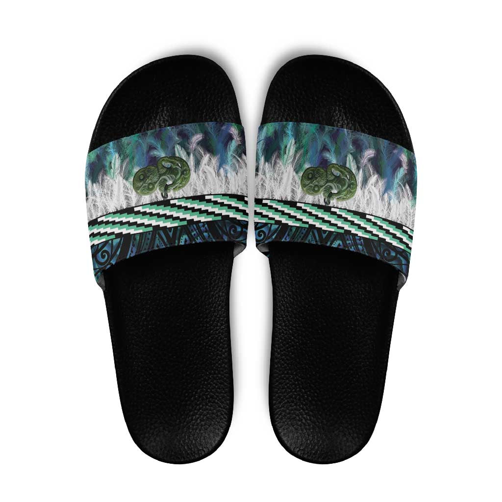 Turquoise Traditional Cloak Aotearoa Slide Sandals Maori Paua Shell Korowai Pattern - Polynesian Pride
