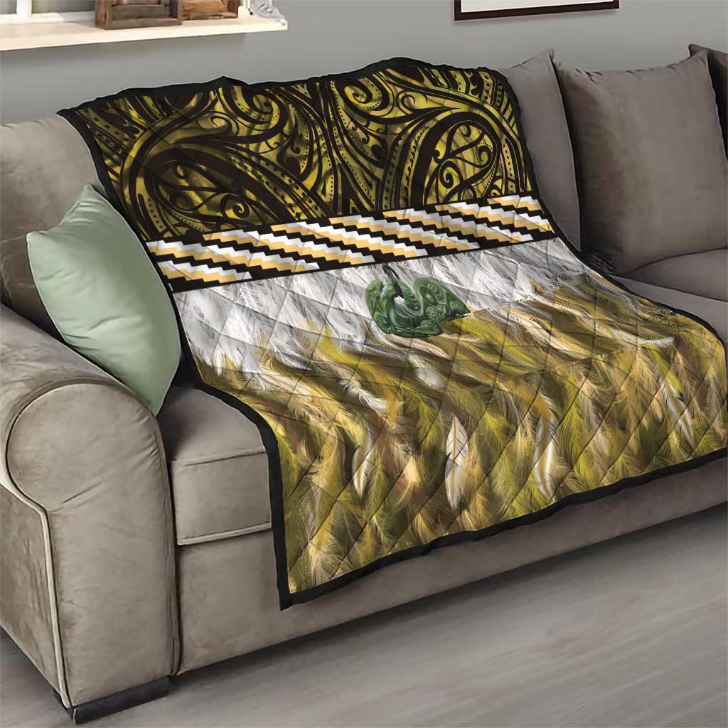 Yellow Traditional Cloak Aotearoa Quilt Maori Paua Shell Korowai Pattern