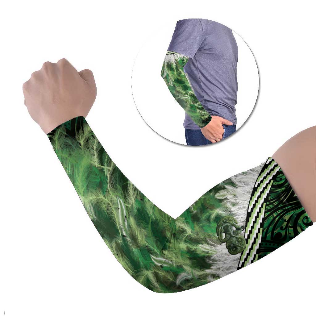 Green Traditional Cloak Aotearoa Arm Sleeves Maori Paua Shell Korowai Pattern - Polynesian Pride