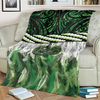 Green Traditional Cloak Aotearoa Blanket Maori Paua Shell Korowai Pattern