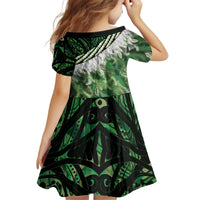 Green Traditional Cloak Aotearoa Kid Short Sleeve Dress Maori Paua Shell Korowai Pattern LT14 - Polynesian Pride
