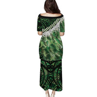 Green Traditional Cloak Aotearoa Puletasi Maori Paua Shell Korowai Pattern