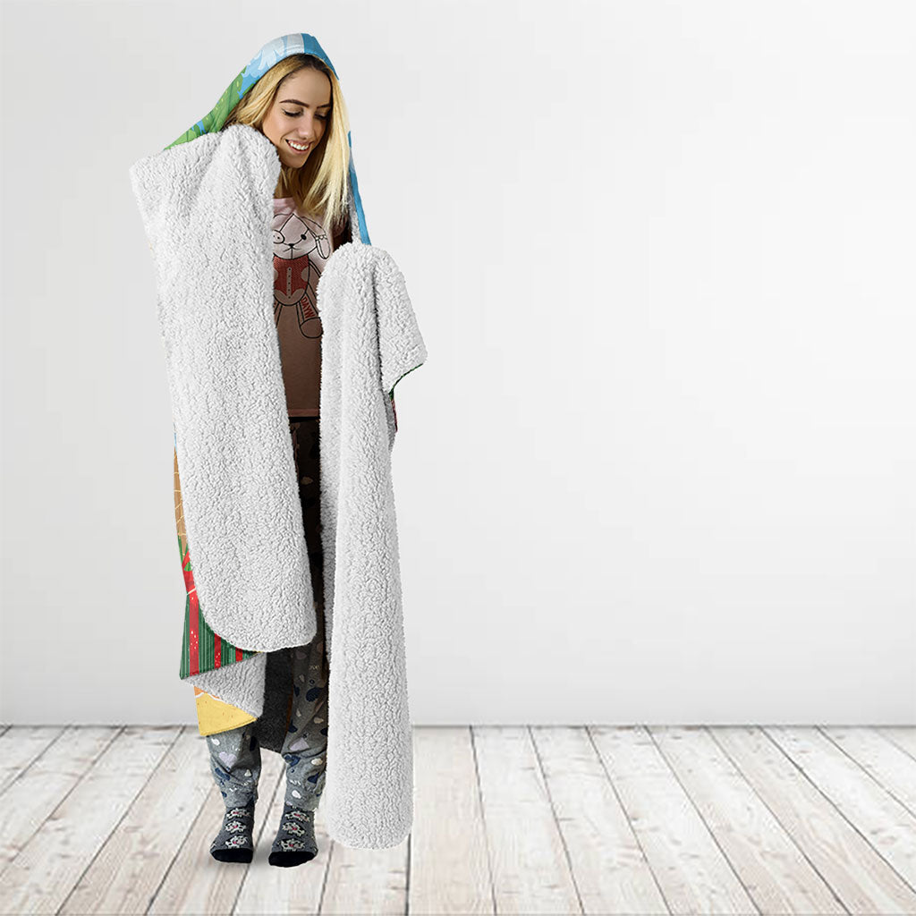 Chilling Parrot Hawaii Summer Christmas Personalized Hooded Blanket It's 5 O'Clock Somewhere Beachy Vibes