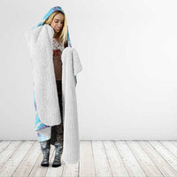 Blue Hawaii Palaka Honohono Pikake Hooded Blanket Hawaiian Orchid Lei Polynesian Pattern - Polynesian Pride