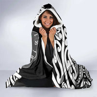 New Zealand Darts Hooded Blanket Aotearoa Maori Its In My DNA Black LT14 - Polynesian Pride
