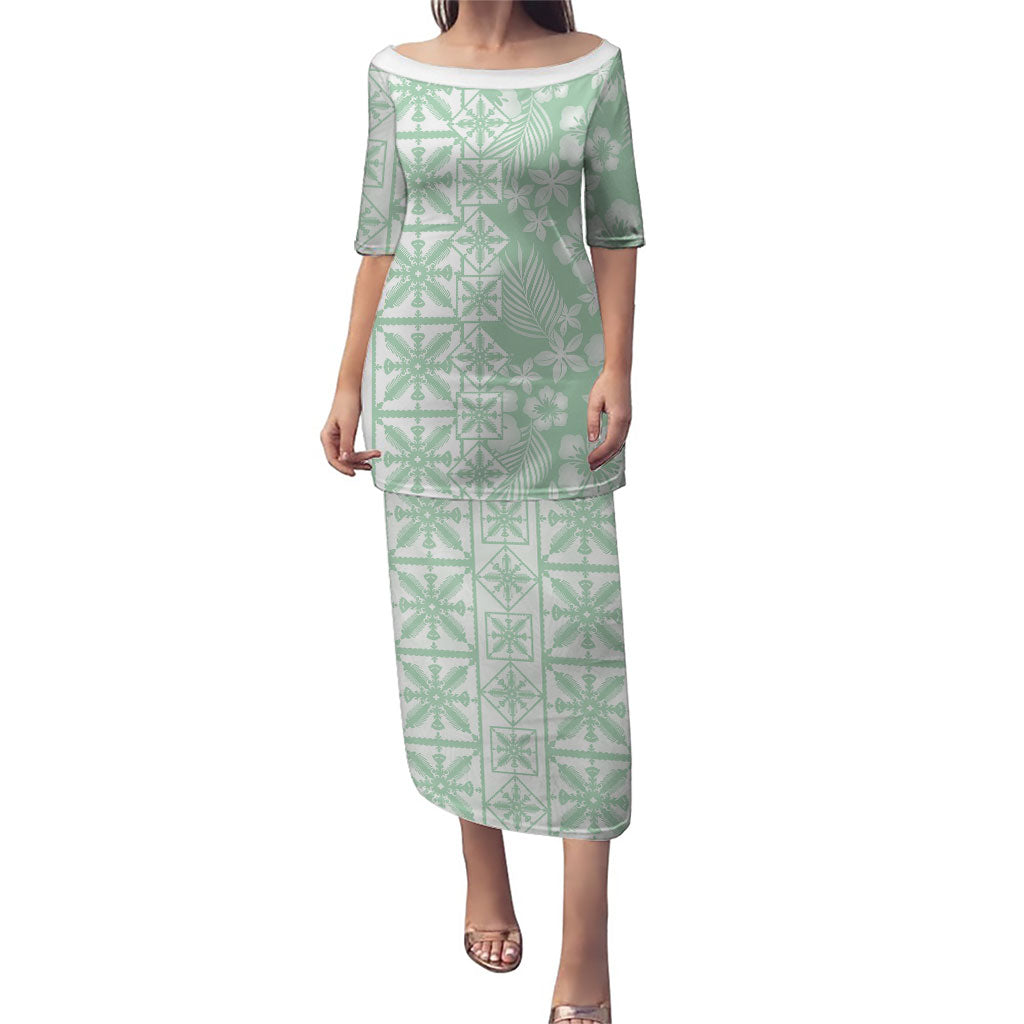 Pastel Green Kahili Quilt Hawaii Puletasi Tropical Flower Seamless Half Style