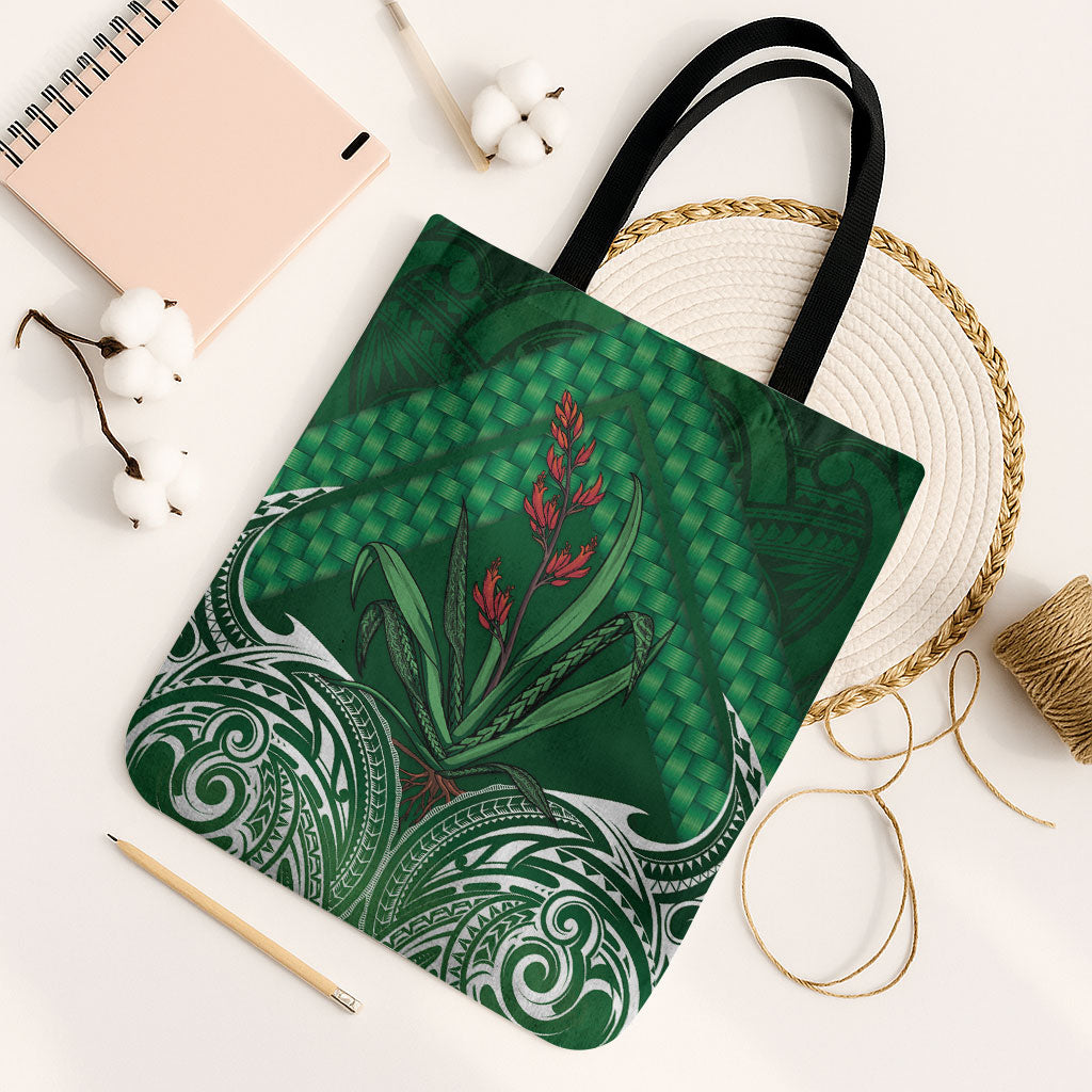 Rongoa Maori New Zealand Harakeke Tote Bag NZ Weaving Pattern Green LT14 Black Strap One Size Green - Polynesian Pride