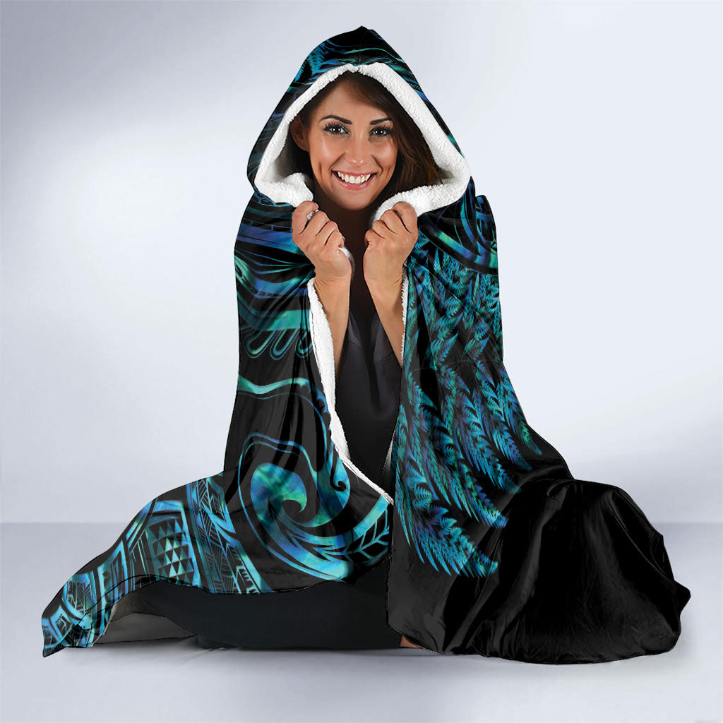 Kotiate New Zealand Hooded Blanket Maori Weapon Paua Shell Haka Fern LT14 - Polynesian Pride