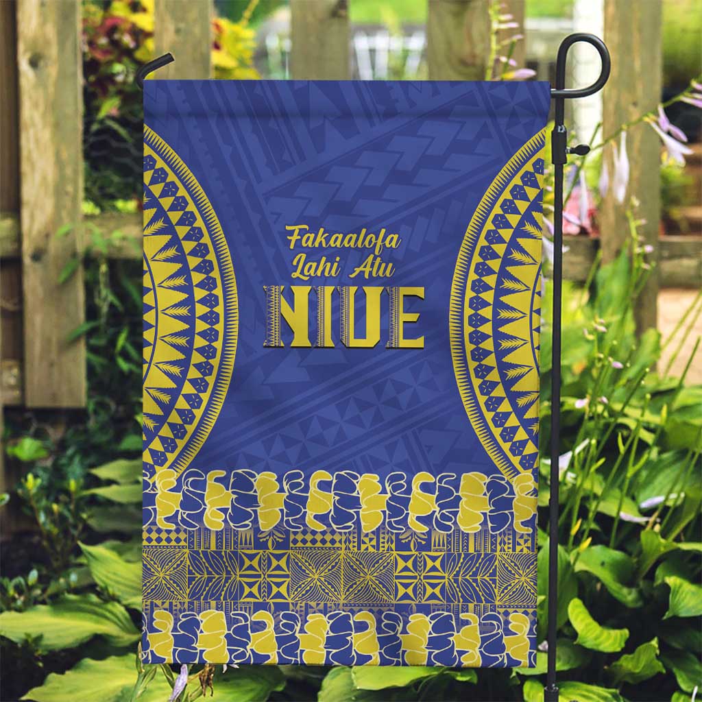 Fakaalofa Lahi Atu Niue Garden Flag Siapo Pattern With Puakenikeni LT14 Garden Flag Blue - Polynesian Pride