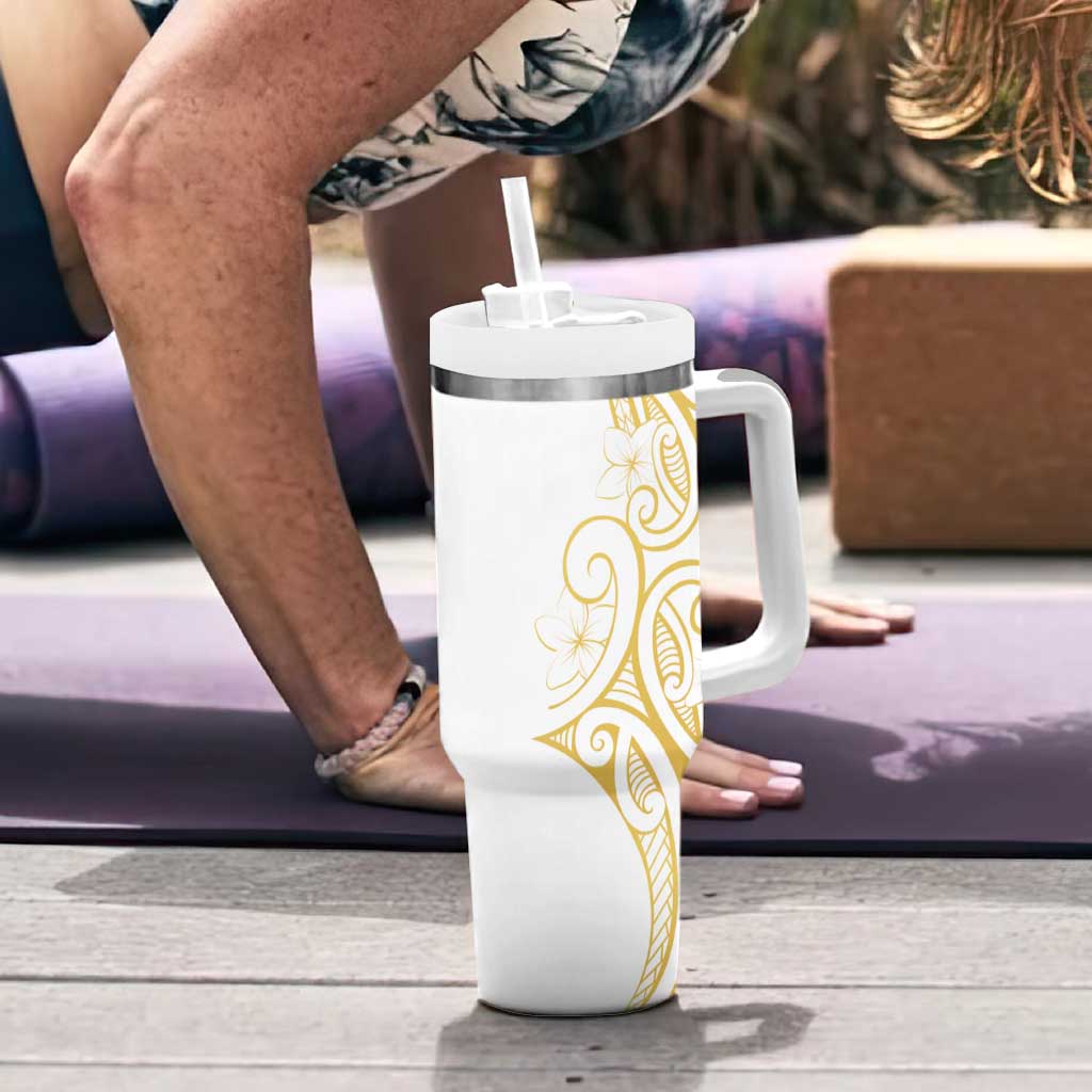 Polynesia White Sunday Tumbler With Handle Plumeria Polynesian Tribal Gold Color - Polynesian Pride