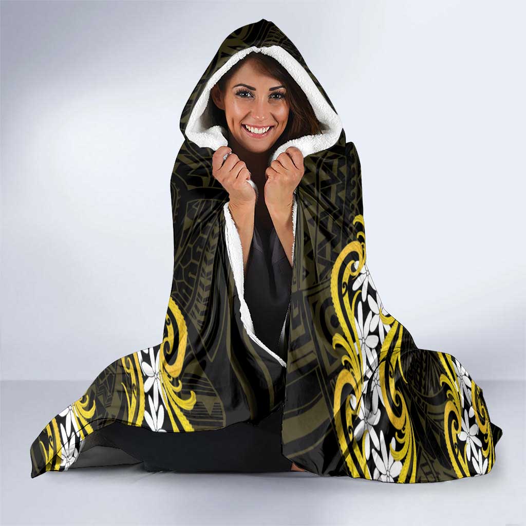 Personalised Cook Islands Aitutaki Hooded Blanket Tiare Maori Polynesian Waves Tattoo