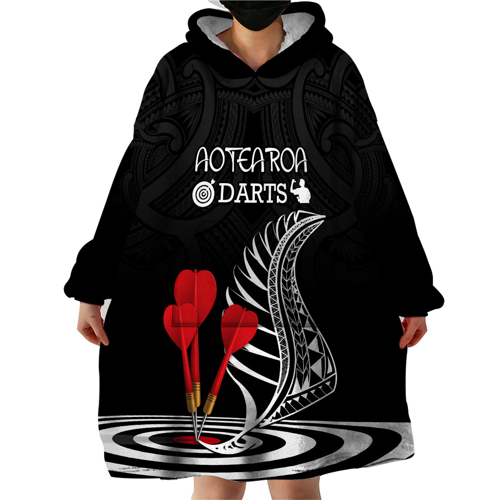 Personalised New Zealand Darts Wearable Blanket Hoodie Aotearoa Maori Fern Bring It On LT14 - Polynesian Pride