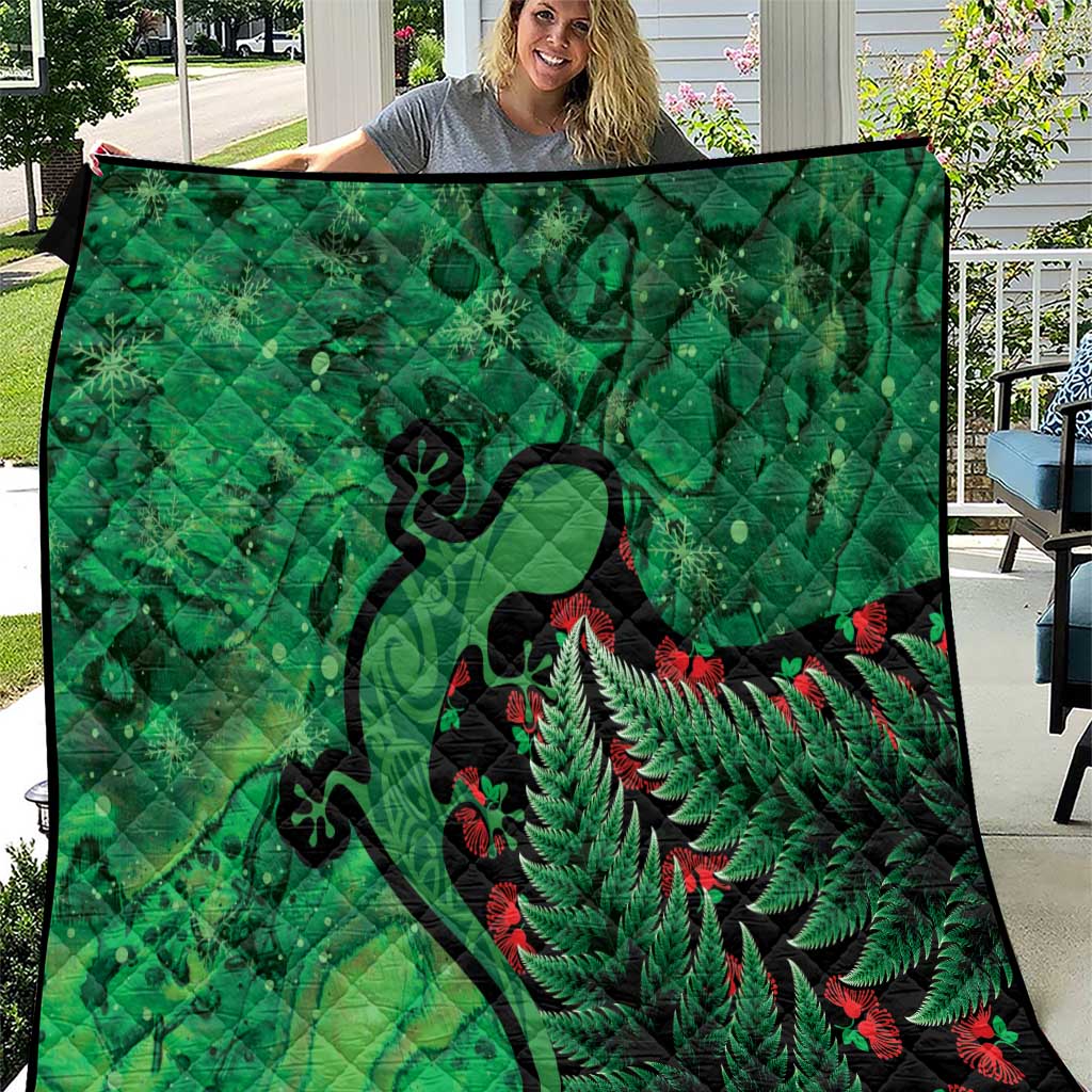 New Zealand Gecko Christmas Quilt Meri Kirihimete Paua Shell Mix Pohutukawa LT14 Green - Polynesian Pride
