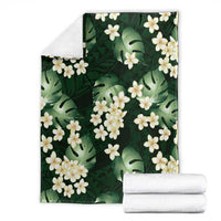 Green Tropical Hawaii Blanket Seamless Monstera Plumeria Hawaiian Pattern - Polynesian Pride