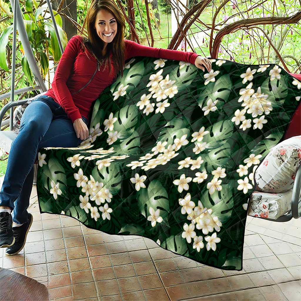 Green Tropical Hawaii Quilt Seamless Monstera Plumeria Hawaiian Pattern - Polynesian Pride