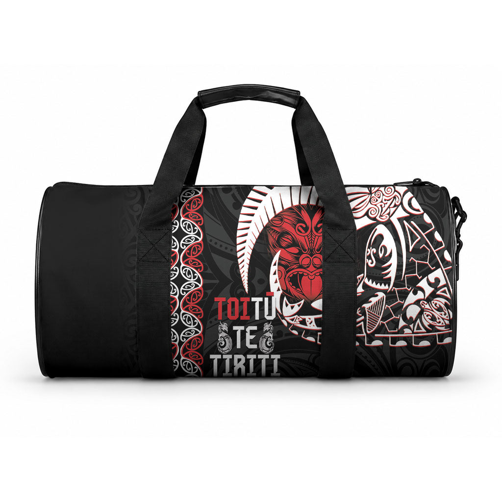 Aotearoa Toitu Te Tiriti Duffle Bag Honour The Treaty Maori Haka LT14 One size Black - Polynesian Pride