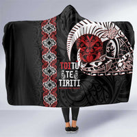 Aotearoa Toitu Te Tiriti Hooded Blanket Honour The Treaty Maori Haka LT14 One Size Black - Polynesian Pride