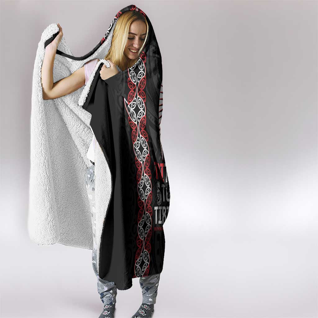 Aotearoa Toitu Te Tiriti Hooded Blanket Honour The Treaty Maori Haka LT14 - Polynesian Pride