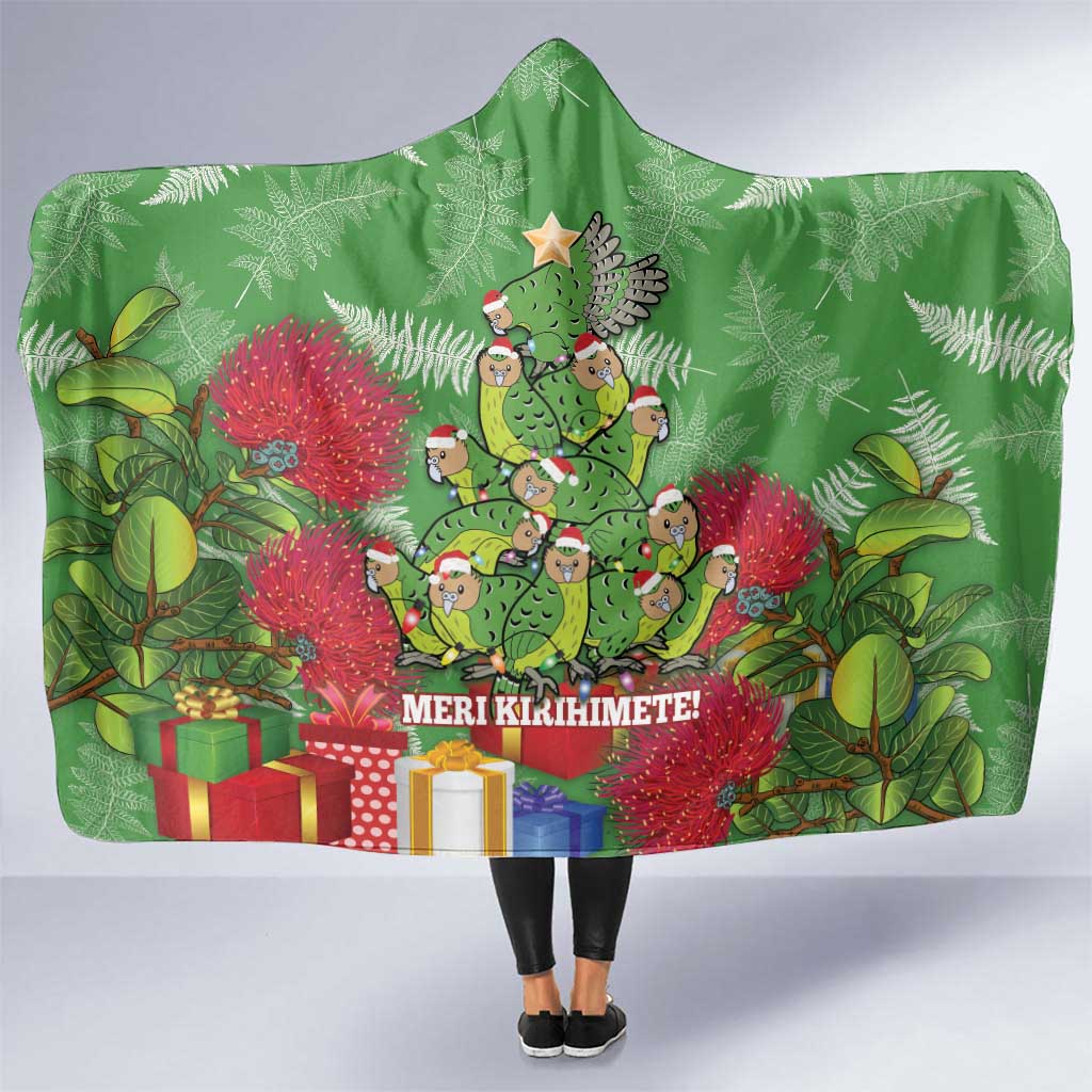 Kakapo New Zealand Christmas Hooded Blanket Meri Kirihimete Pohutukawa - Green Color LT14 One Size Green - Polynesian Pride