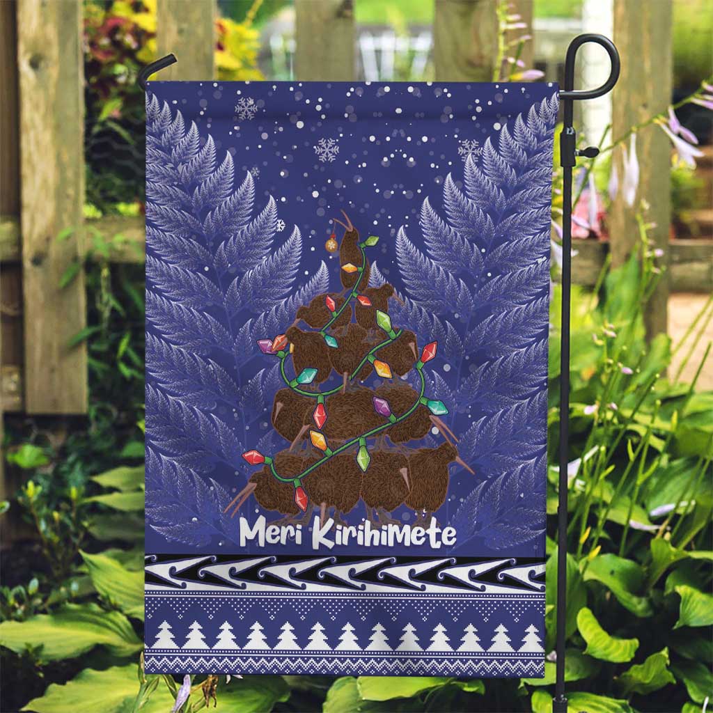 Kiwi New Zealand Christmas Garden Flag Meri Kirihimete Silver Fern - Blue Color