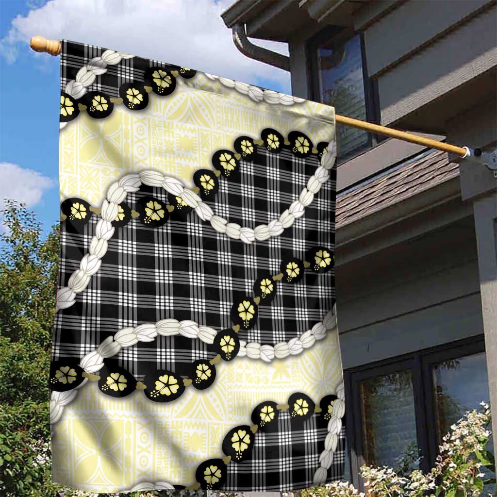 Black Palaka Hawaii Garden Flag Kukui Nut Pikake Lei Hawaiian Tapa Pattern - Polynesian Pride