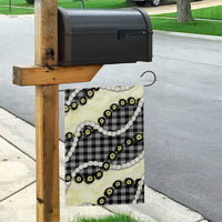 Black Palaka Hawaii Garden Flag Kukui Nut Pikake Lei Hawaiian Tapa Pattern - Polynesian Pride