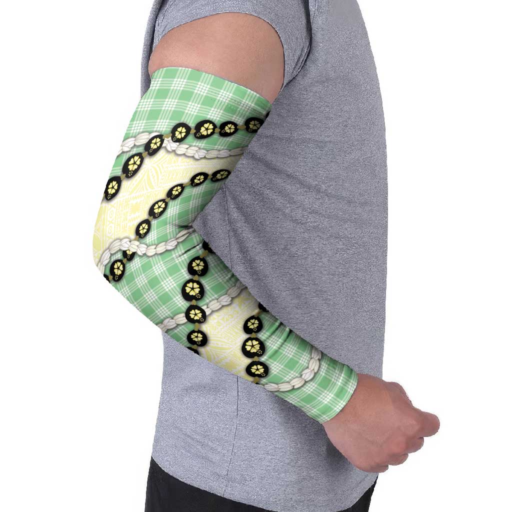 Green Palaka Hawaii Arm Sleeves Kukui Nut Pikake Lei Hawaiian Tapa Pattern - Polynesian Pride