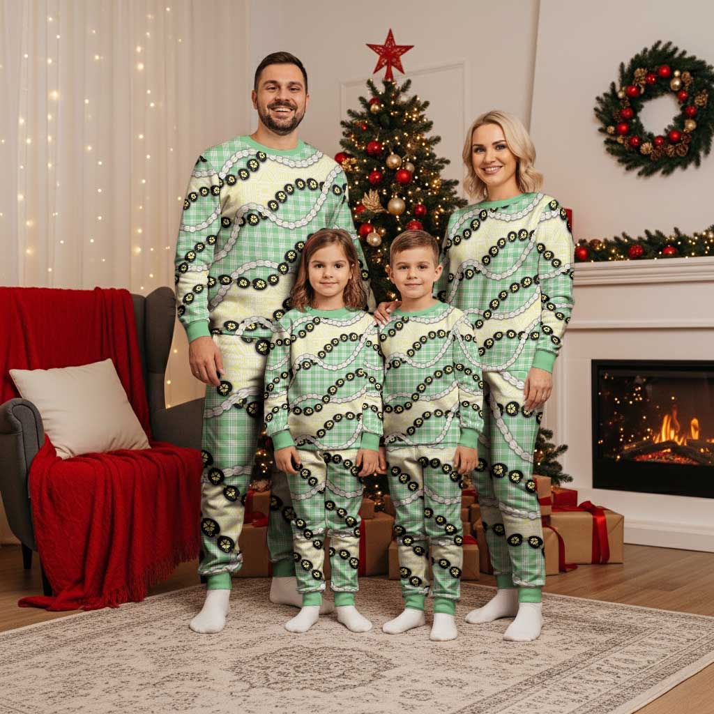 Green Palaka Hawaii Christmas Pajama Set Kukui Nut Pikake Lei Hawaiian Tapa Pattern LT14 - Polynesian Pride