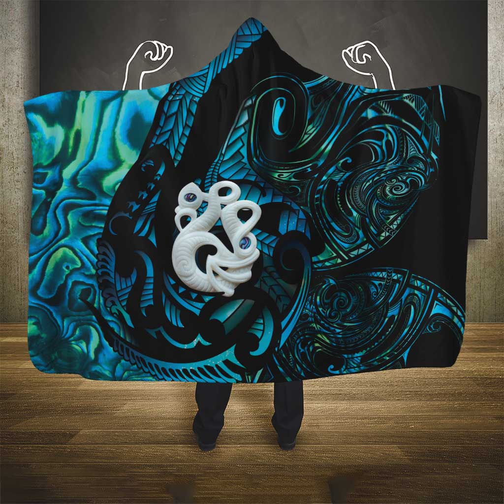 Manaia New Zealand Matariki Hooded Blanket NZ Paua Shell Maori Art LT14 - Polynesian Pride