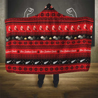 New Zealand Darts Christmas Hooded Blanket Merry Xmas Aotearoa Maori Red - Polynesian Pride
