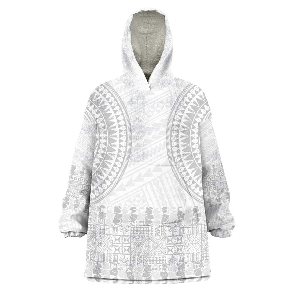 Niue White Sunday Wearable Blanket Hoodie Tapu Fanau Ia Puakenikeni Hiapo Pattern - Polynesian Pride