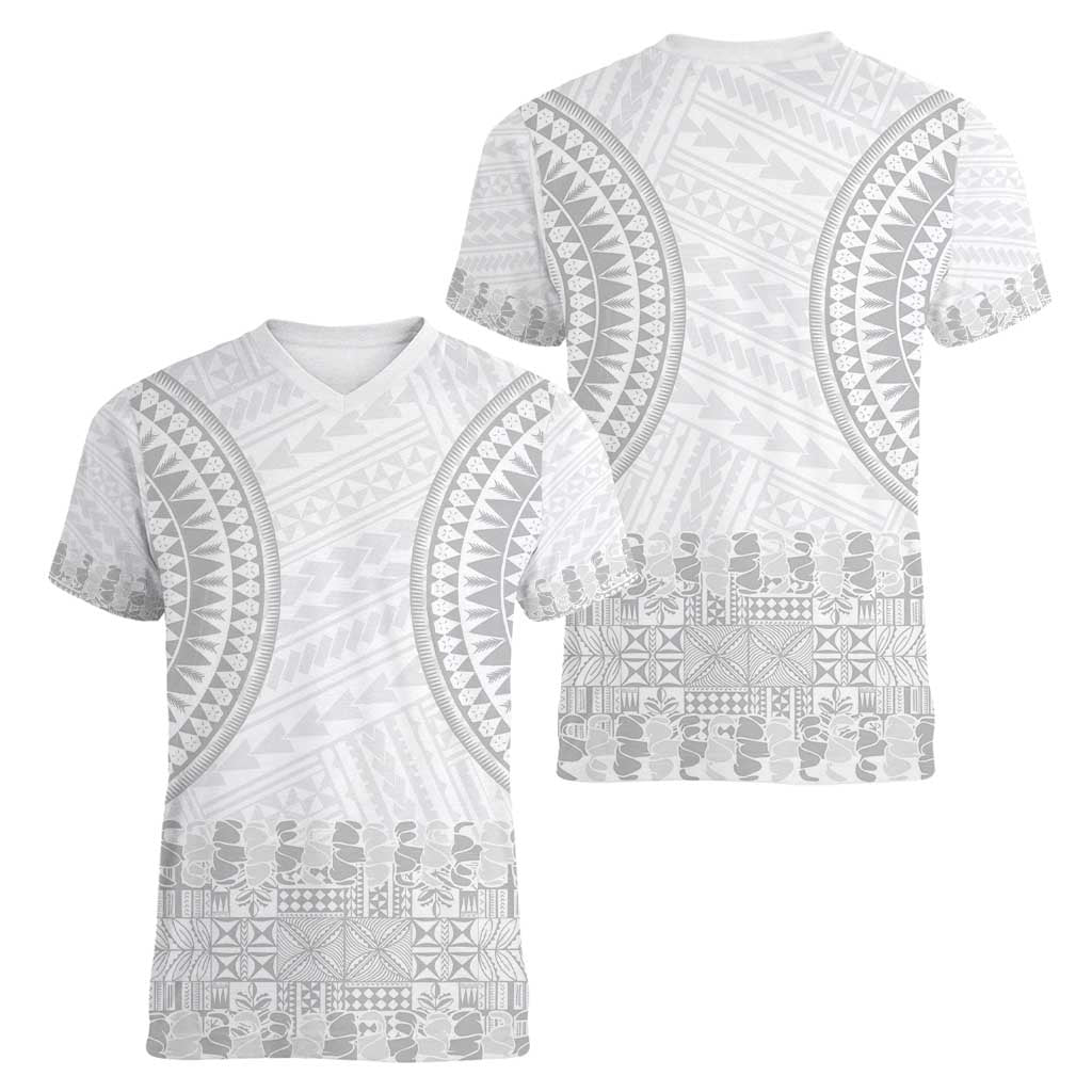 Niue White Sunday Women V-Neck T-Shirt Tapu Fanau Ia Puakenikeni Hiapo Pattern - Polynesian Pride