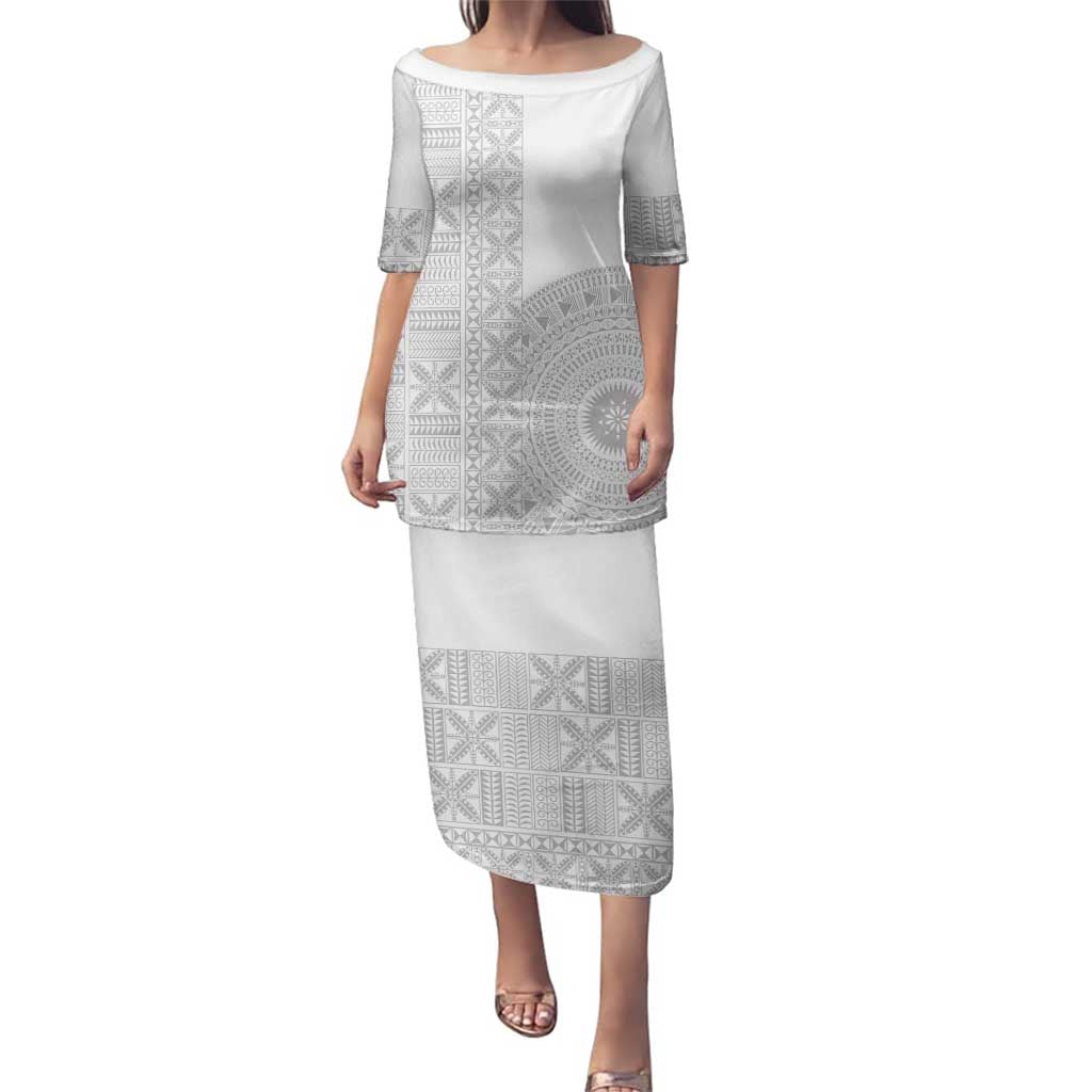 Niue White Sunday Family Matching Puletasi and Hawaiian Shirt Half Hiapo Pattern Vibes LT14 Mom's Dress White - Polynesian Pride