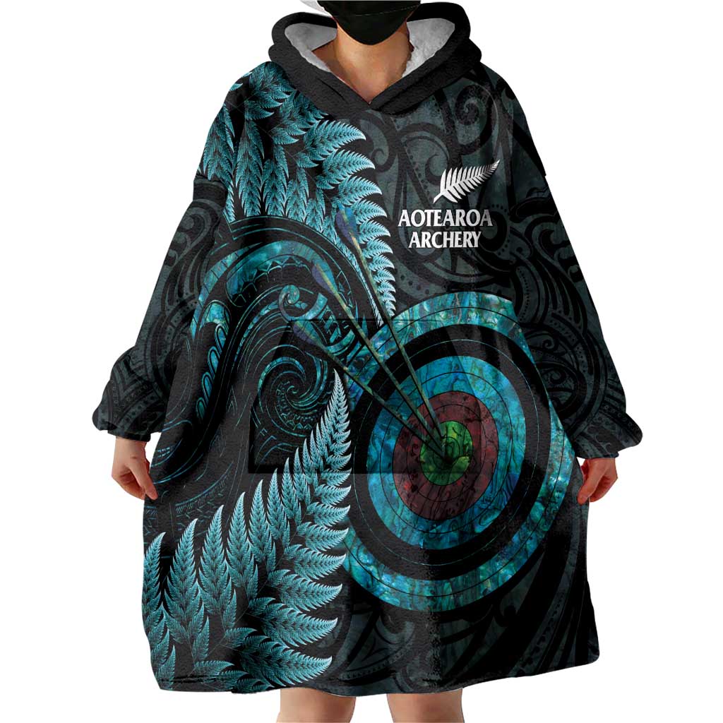 New Zealand Archery Wearable Blanket Hoodie Aotearoa Silver Fern Maori - Polynesian Pride