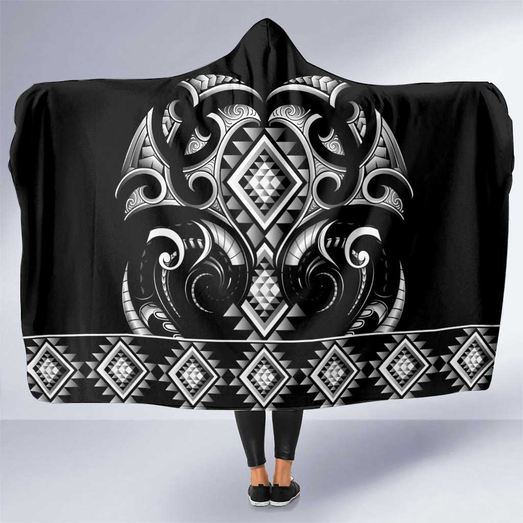 Black Ngaru Taniko With Aotearoa Maori Tattoo Hooded Blanket LT14 One Size Black - Polynesian Pride