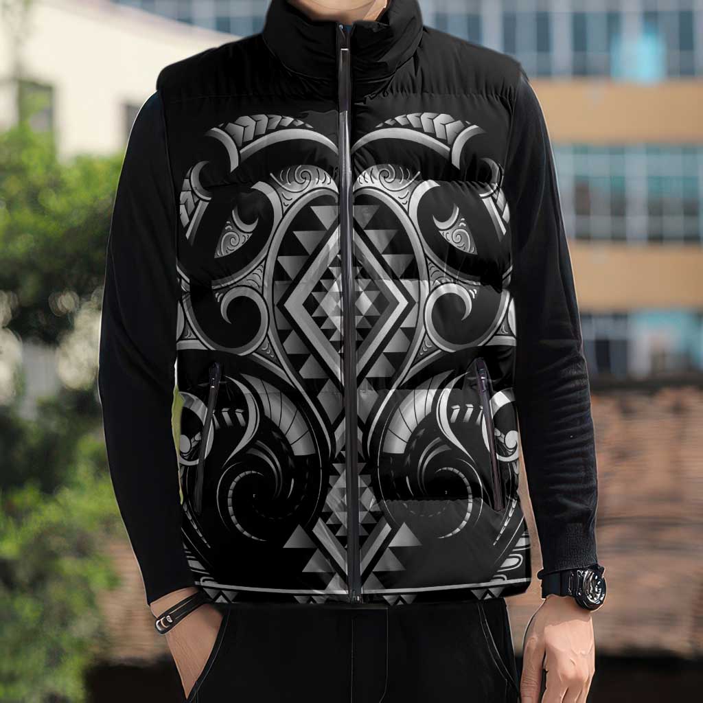 Black Ngaru Taniko With Aotearoa Maori Tattoo Sleeveless Puffer Jacket - Polynesian Pride