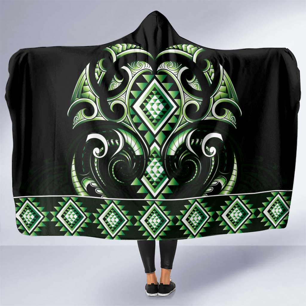 Green Ngaru Taniko With Aotearoa Maori Tattoo Hooded Blanket LT14 One Size Green - Polynesian Pride
