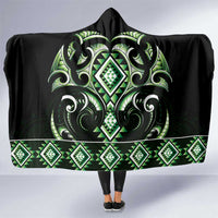 Green Ngaru Taniko With Aotearoa Maori Tattoo Hooded Blanket LT14 One Size Green - Polynesian Pride