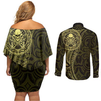 New Zealand Skull Darts Couples Matching Off Shoulder Short Dress and Long Sleeve Button Shirt Aotearoa Maori Chest Tattoo Stylized Gold - Polynesian Pride