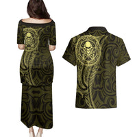 New Zealand Skull Darts Couples Matching Puletasi and Hawaiian Shirt Aotearoa Maori Chest Tattoo Stylized Gold - Polynesian Pride